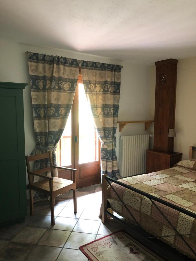 Agriturismo Ciambun Sampeire Buitenkant foto